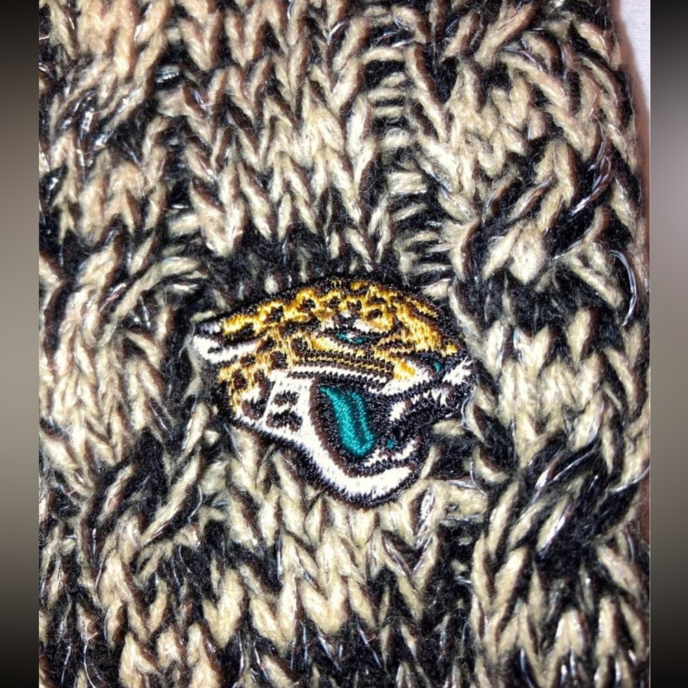 New w/ tag Jacksonville Jaguars Brilyn OTS NFL headwear Mitten Gloves Adult Size - Picture 3 of 7